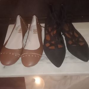 Two pairs of women dress shoes